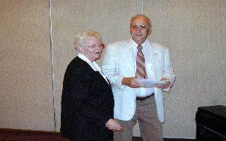 DSCN0099.JPG - Shirley and Walt